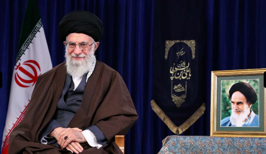 قائد الثورة الإسلامية : التهديدات لم تُلحق الضرر بالبلاد، بل تحولت إلى فرصةٍ لها