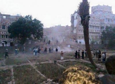ثلاثة منازل في صنعاء التاريخية تهدمت على رؤوس ساكنيها جراء غارات العدوان على اليمن