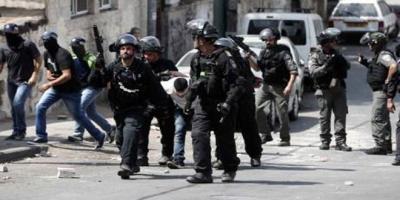 قوات الاحتلال الإسرائيلي تعتقل 15 فلسطينيا بالضفة الغربية