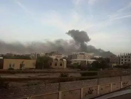 الأحياء السكنية بصنعاء هدف لنيران طيران تحالف العدوان 