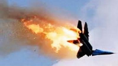 عدن  :تحطم طائرة حربية اماراتية من طراز (F 16) في عدن ومصرع طياريها