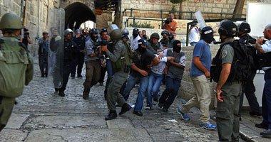 فلسطين : الاحتلال يعتقل فلسطينيين في الضفة الغربية والقدس
