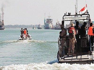  إنقاذ 9 صيادين يمنيين من الغرق في المياه الدولية 