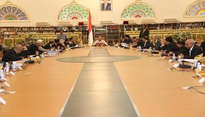 مجلس الوزراء برئاسة الرئيس هادي يقر بدء بيع المشتقات النفطية بالسعر المخفض من منتصف الليلة