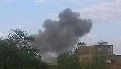 صنعاء : استشهاد مواطن وتضرر عشرات المنازل جراء استهداف طيران العدوان السعودي لمدينة صنعاء القديمة