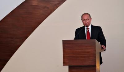الرئيس بوتين يتهم فرنسا بعدم "مشاركتها كثيراً" في تسوية الأزمة السورية