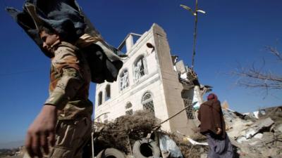 “نيويورك تايمز”: غارات التحالف هدفها ضرب الاقتصاد اليمني