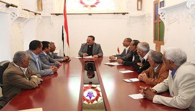 "نائب رئيس المجلس السياسي الأعلى يلتقي قيادات نقابات إتحاد عمال اليمن
