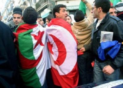 الجزائريين ينظمون مسيرة احتجاجية ضد الإرهاب في تونس